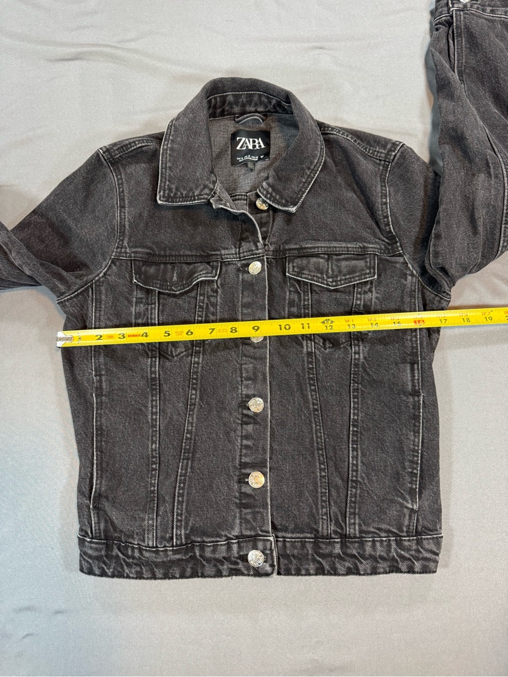 Zara Black Washed Denim Jacket Medium Classic Trucker Jean Jacket - Picture 6 of 7